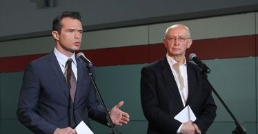 Eksperci dają nowemu zarządowi PKP SA kredyt zaufania