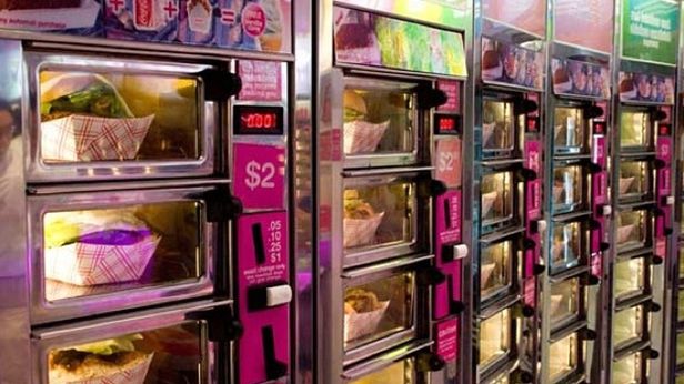 25 najdziwniejszych rzeczy sprzedawanych w automatach. Marihuana, używane majtki i... żywe jedzenie 1