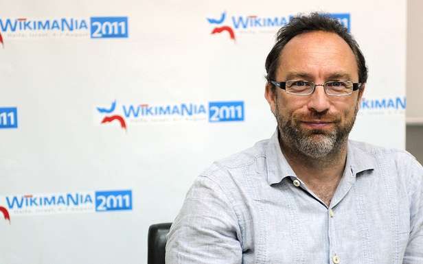 Kłopoty Wikipedii. Czy Jimmy Wales powstrzyma odpływ redaktorów?