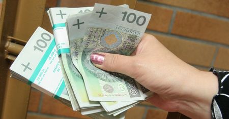 Długi polskich firm. Przedsiębiorcy mają 1,8 mld zł zaległości
