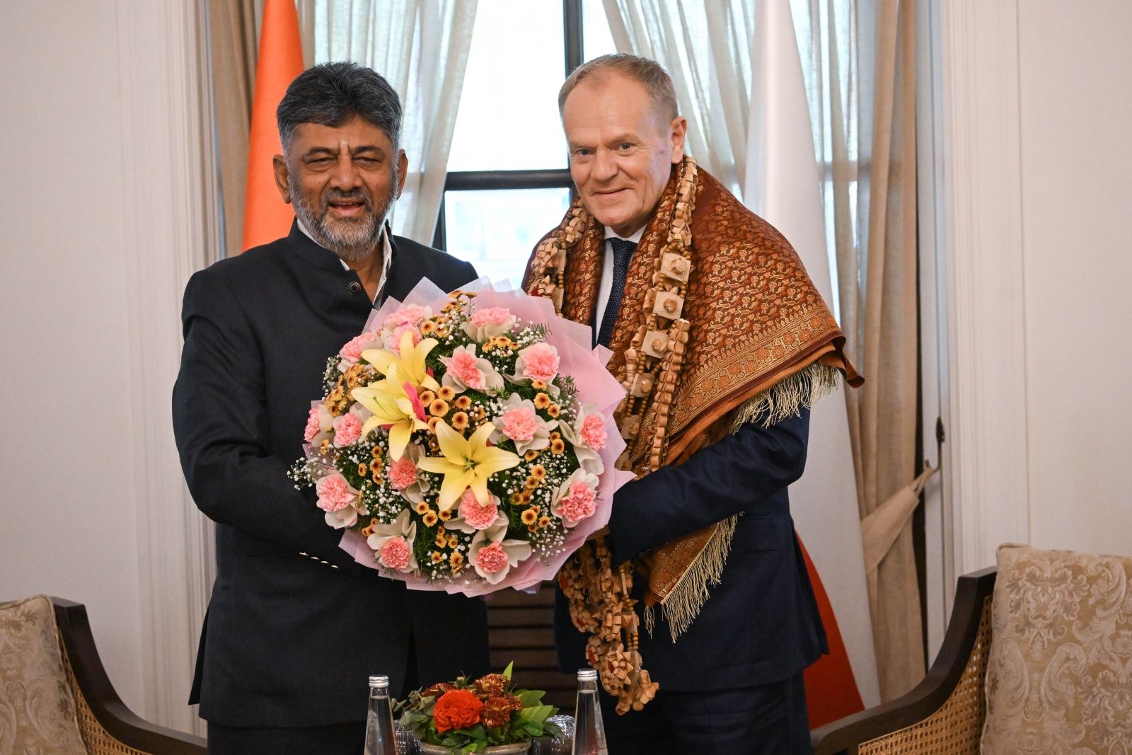 Donald Tusk, Doddalahalli Kempegowda Shivakumar
Radek Pietruszka
chusta, dyplomacja, indie, polityk, polityka, spotkanie, wizyta, zagraniczna