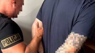 Zgłosił kradzież auta, żeby wyłudzić odszkodowanie. Policjanci zatrzymali 53-latka i jego kolegę