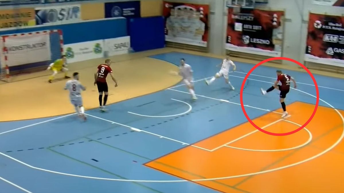 YouTube / Futsal Ekstraklasa / Świetny gol Mykyty Storożuka