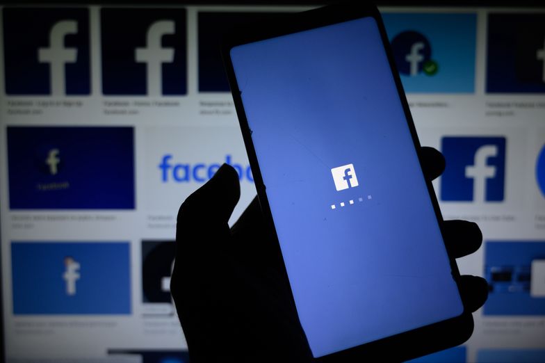Zdaniem aktywistów walczących o prawa człowieka, Facebook robi za mało, by blokować rasistowskie treści