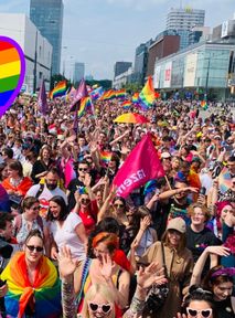Tęczowo, wesoło i pięknie. Parada Równości przeszła przez Warszawę