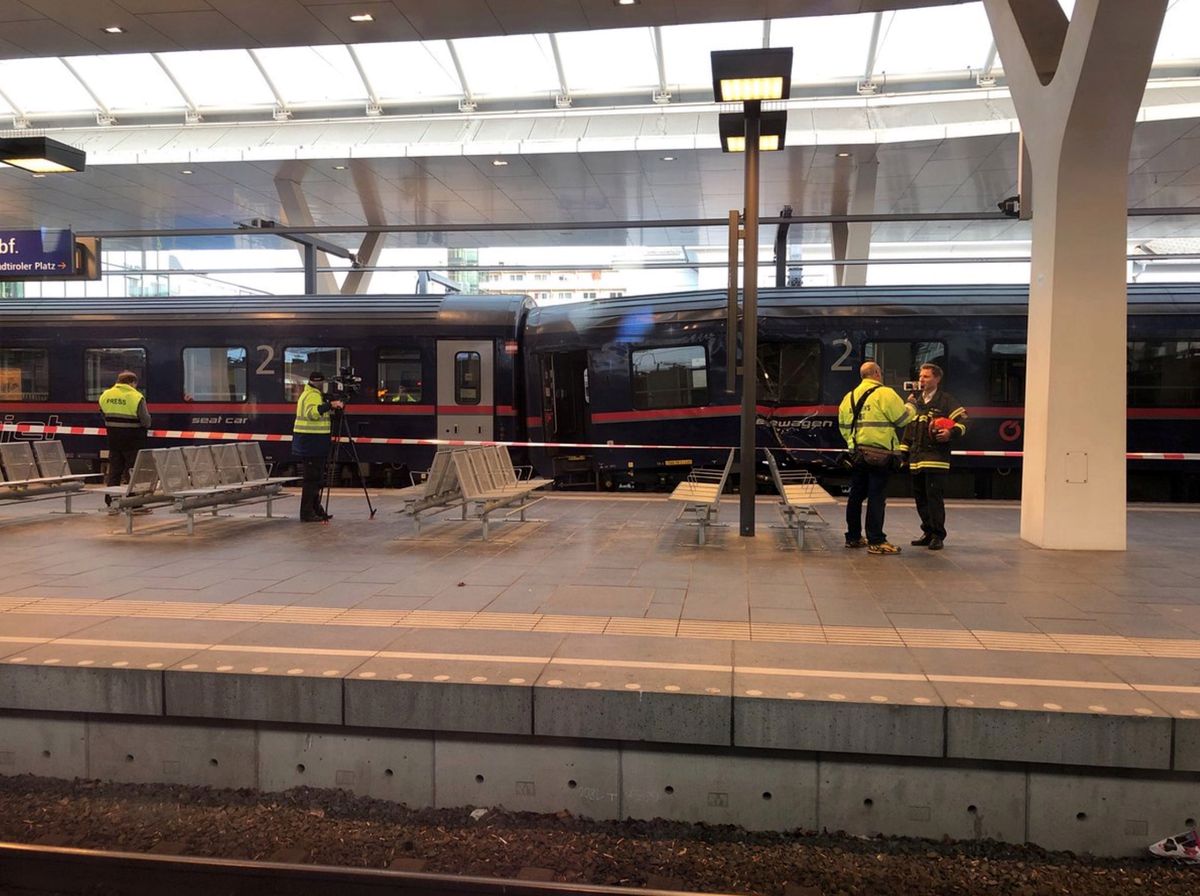 Zderzenie pociągów w Salzburgu. Jest wielu rannych