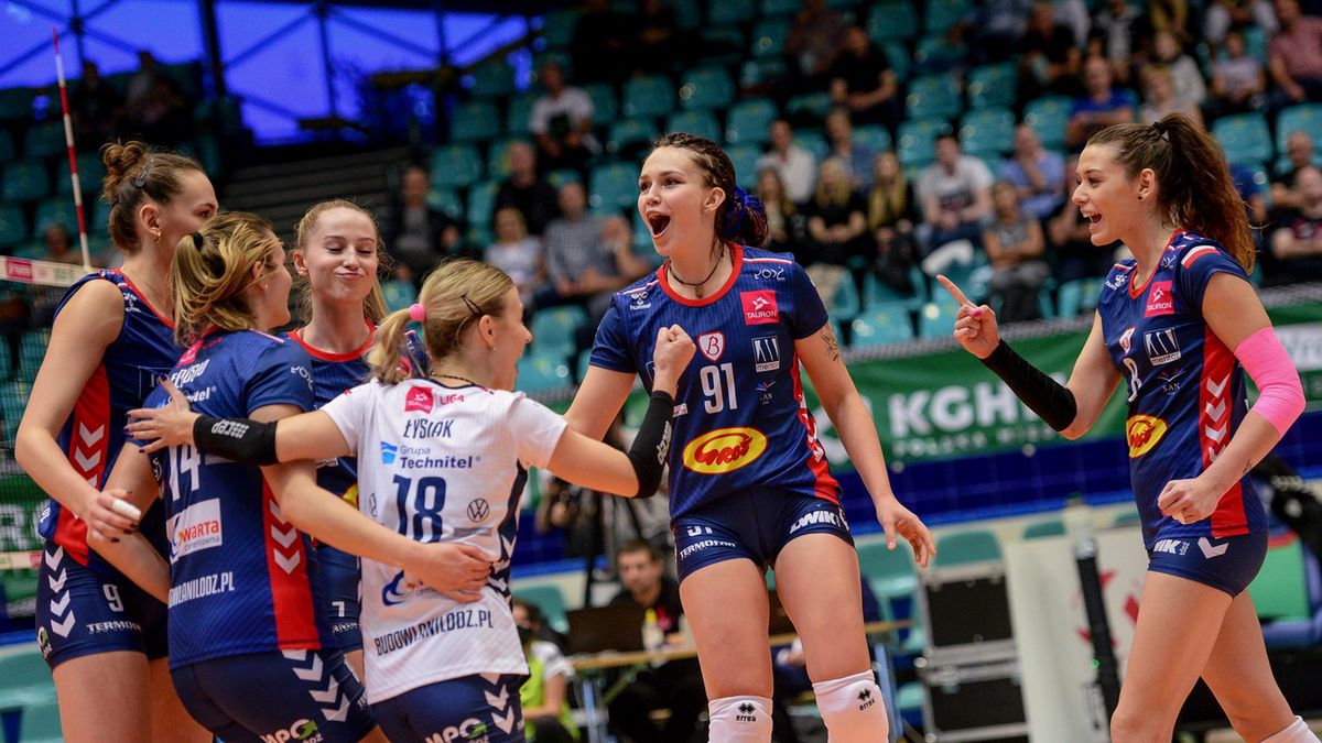 WP SportoweFakty / Paweł Piotrowski / Na zdjęciu: siatkarki Grot Budowlanych Łódź