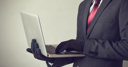W Polsce ukraść można nawet firmę. Jak? Najlepiej w długi weekend