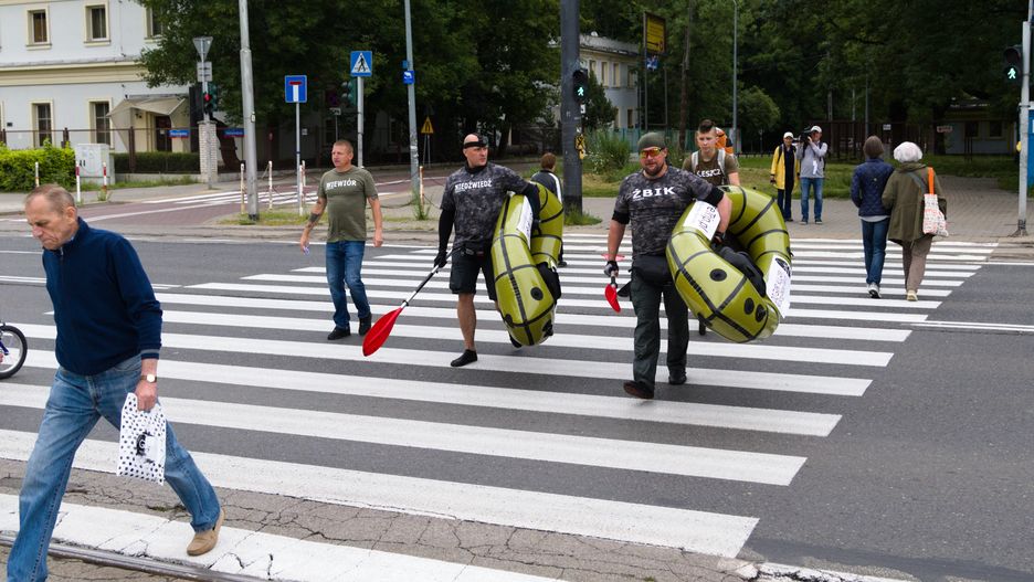 Warszawa. Do góry kulami. Twardziele pomagają dzieciom