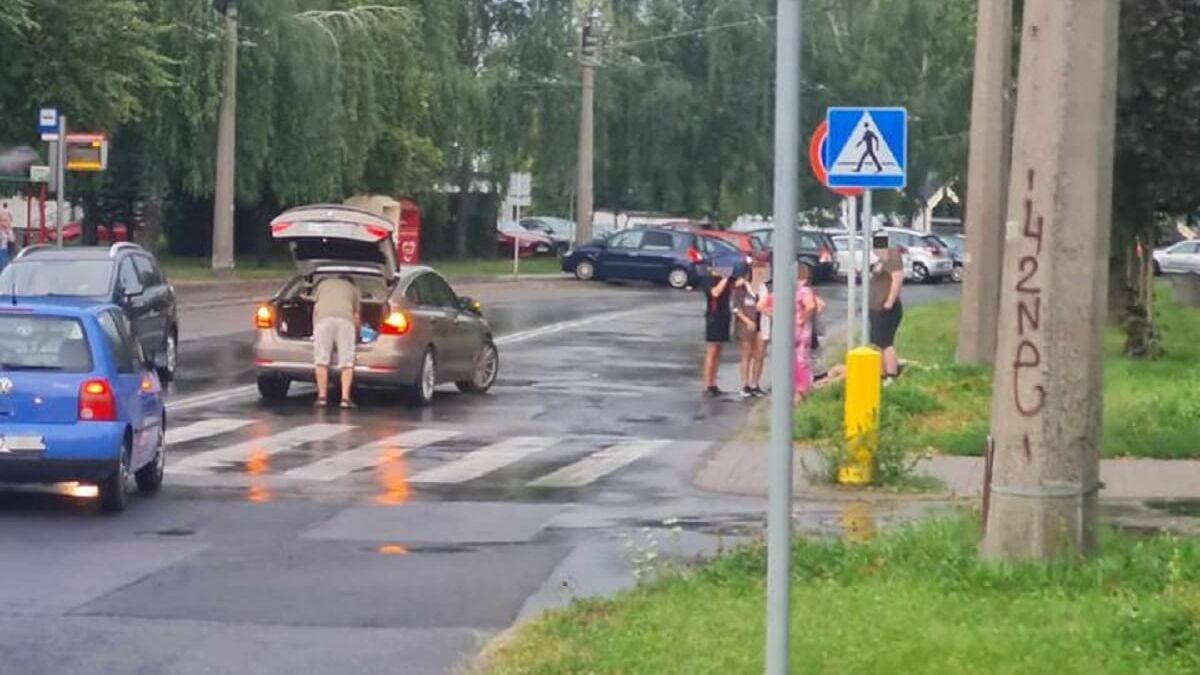 Nastolatek potrącony na przejściu dla pieszych na ul. Zana