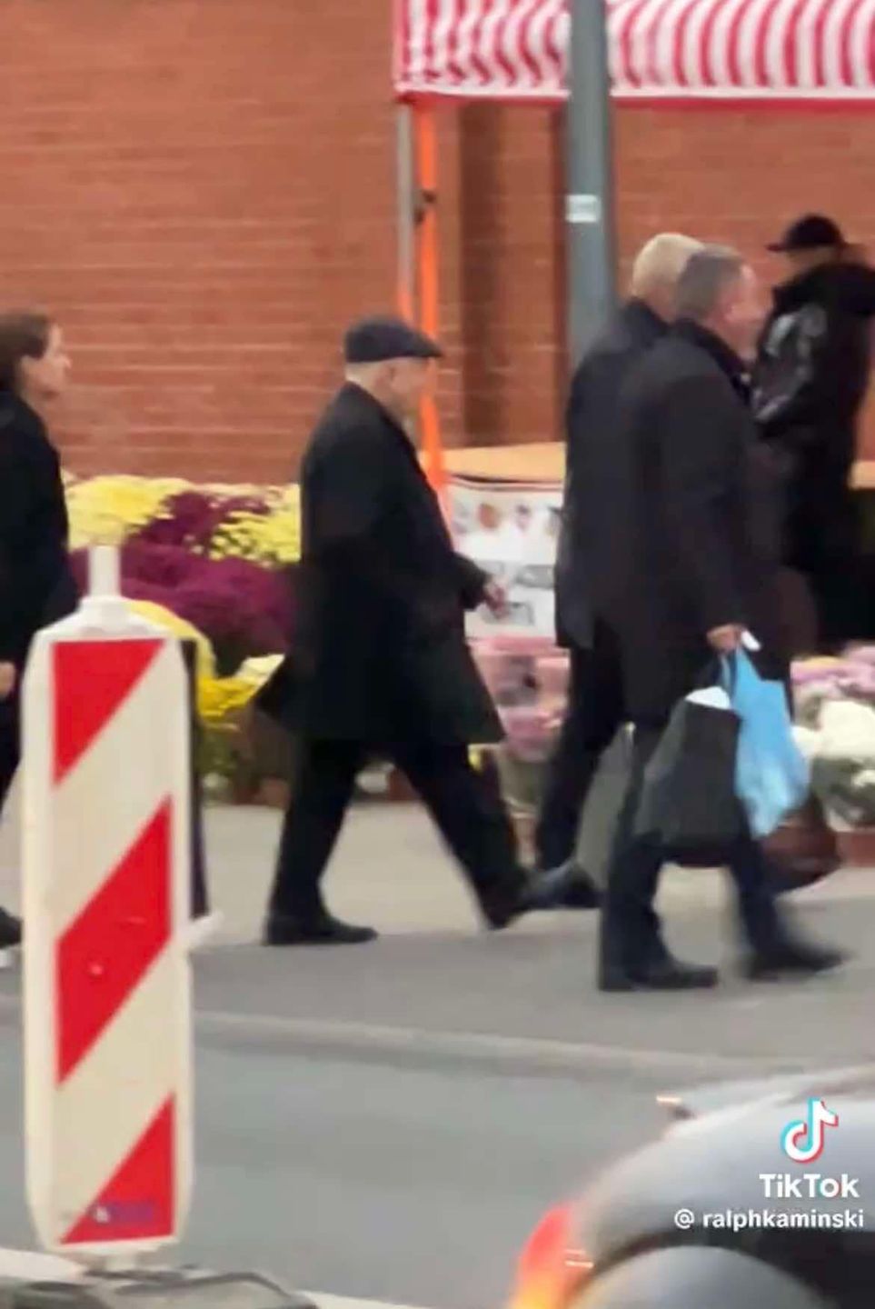 Ralph Kaminski nagrał Jarosława Kaczyńskiego na Powązkach