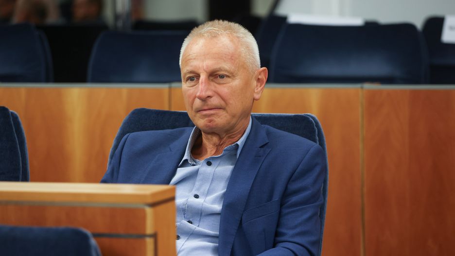 Ryszard Brejza
Albert Zawada
11    11. XI kadencja kadencji, kadencja, kadencji, komisja, polityk, polityka, posiedzenie, praw cz�owieka, senacka, senat, TK, Trybuna�u Konstytucyjnego, ustawodawcza, ustawoidawczej, wsp�lne