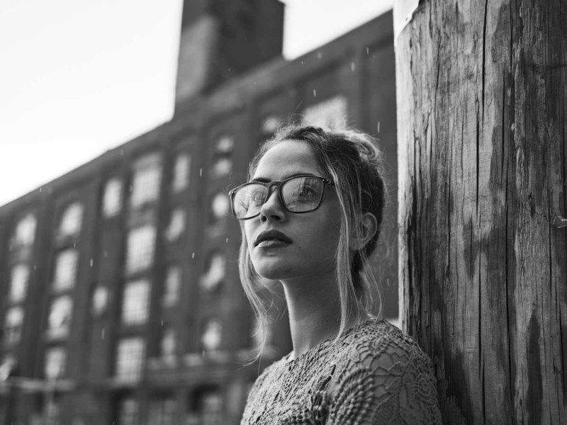 Czterech świetnych fotografów z Nowego Jorku robiło zdjęcia jednej modelce. Jesteście ciekawi jak im poszło? 8