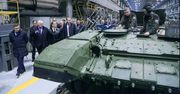 Miedwiediew odwiedził fabrykę czołgów. Wymagał niemożliwego i groził