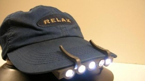 Do czego wykorzystać daszek w czapce z daszkiem? 1