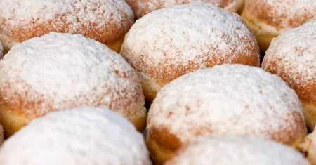 Najlepszy sposób na nadziewanie pączków. Nic z nich nie wypłynie