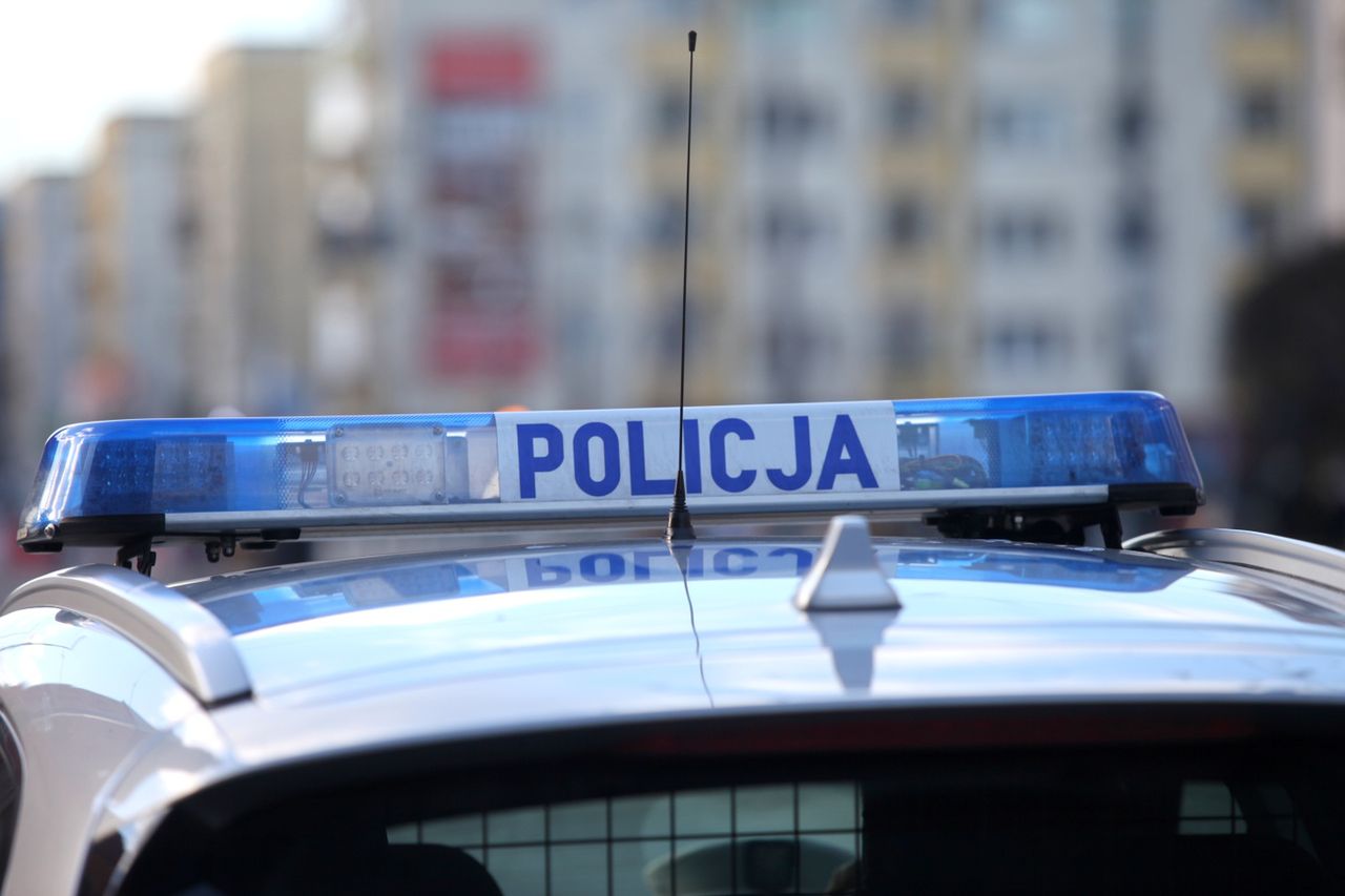 Gorzów: Zarzuty dla 50-latka. Setki zdjęć i filmów z zakazanymi treściami z udziałem dzieci