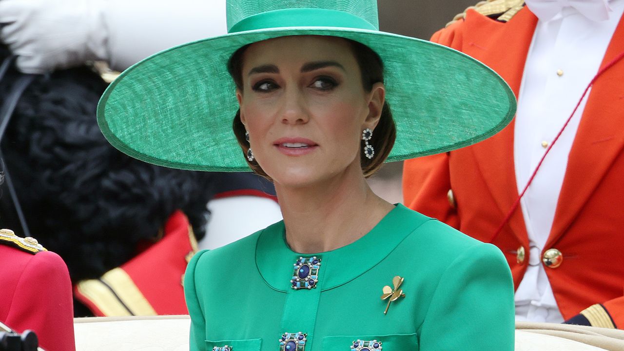 Księżna Kate wykonała "samobójczy ruch"? Ekspert ocenia