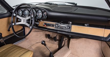 Porsche zaczyna produkcję desek rozdzielczych dla klasycznych 911