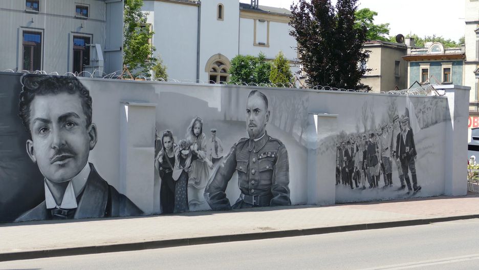 Śląskie. W Siemianowicach Śląskich odsłonięto tablicę pamiątkową oraz zaprezentowano historyczny mural upamiętniający Powstania Śląskie.