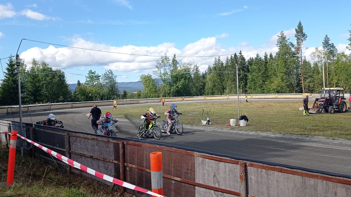 WP SportoweFakty / Stanisław Wrona / Na zdjęciu: Start wyścigu w Drammen