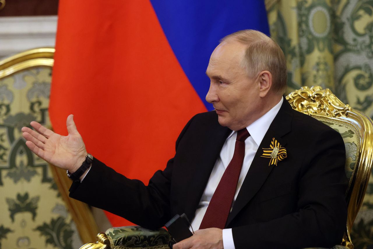 War in Ukraine. Russia finances the invasion with oil. In the photo Vladimir Putin.