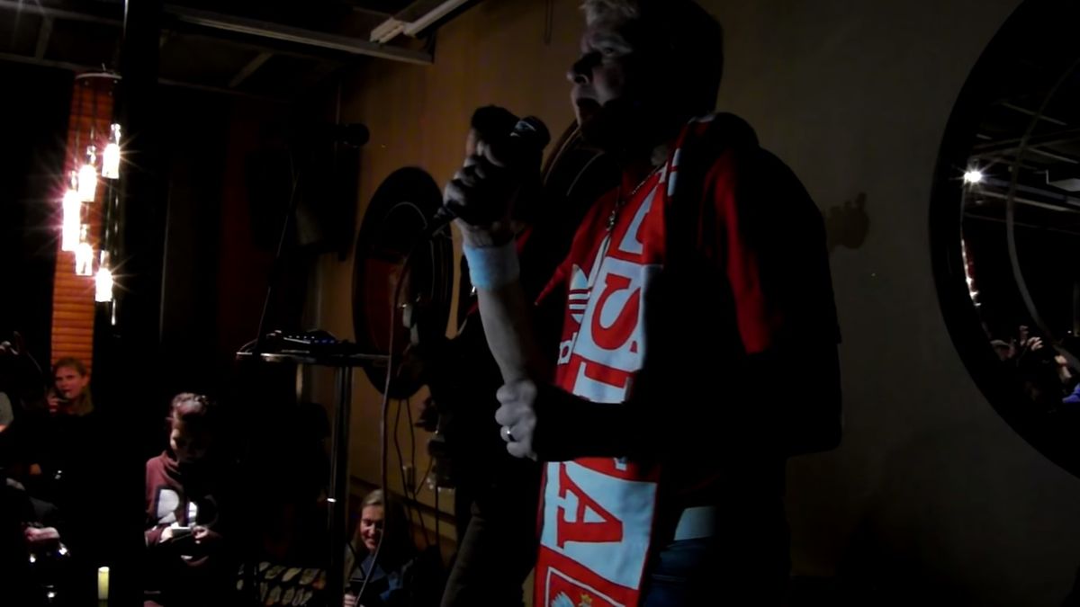 Zdjęcie okładkowe artykułu: YouTube /  / Matti Nykaenen trzy dni przed śmiercią grał koncert z szalikiem Polski