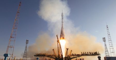 Ogień olimpijski poleciał w kosmos. Zabrali go Rosjanie [WIDEO]