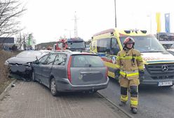Tragiczny wypadek w Bydgoszczy. Kierowca zasłabł za kierownicą