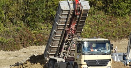 "Przyjmę ziemię z wykopu". Jeden błąd i urzędnicy mogą nałożyć karę