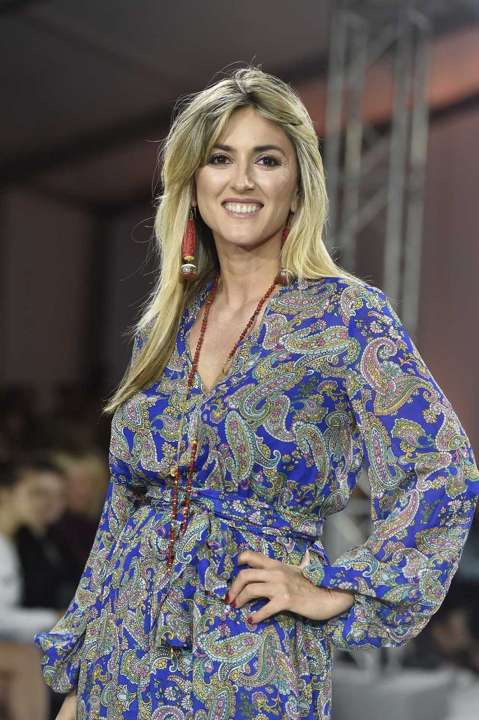 Karolina Szostak jako modelka w pokazie Natalii Jaroszewskiej