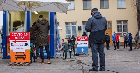 Koronawirus. Słowacja przedłuża stan wyjątkowy. Mimo poprawy sytuacji