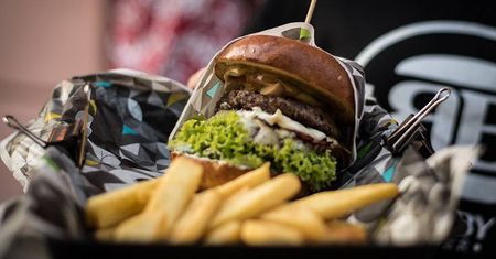Pyszne zakończenie lata z Bobby Burger. Do każdego burgera drink gratis!