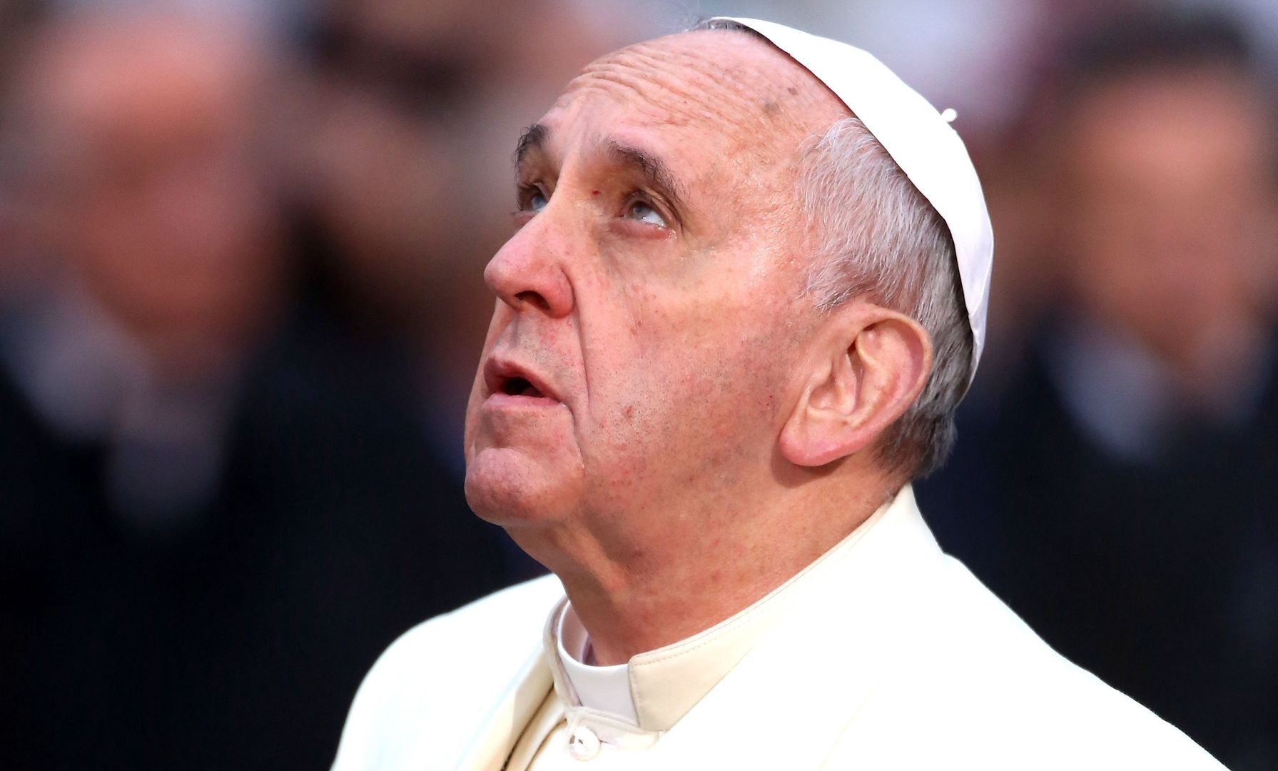 Papież apeluje o modlitwę. Lawa wlała się do dwumilionowego miasta