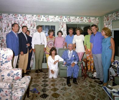 Rodzina Kennedych. Niezwykła historia amerykańskiej dynastii