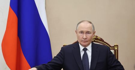 Ma Putina w garści? Rosja zależna jak nigdy