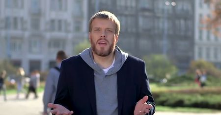 Partia Razem chce skrócić dzień pracy do 7 godzin. Trwa zbieranie podpisów pod projektem
