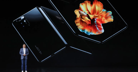 Xiaomi Mi Mix Fold to pierwszy smartfon na świecie z płynnym obiektywem