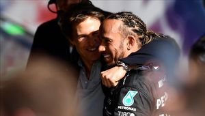 Lewis Hamilton aktorem? Tom Cruise nie ma wątpliwości