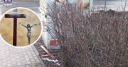 Zerwali ze ściany kościoła krzyż i chodzili z nim po mieście. Odpowiedzą przed sądem