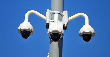 Rosjanie mogą podglądać Polaków. Obraz na żywo ze 170 prywatnych kamer dostępny na rosyjskim portalu