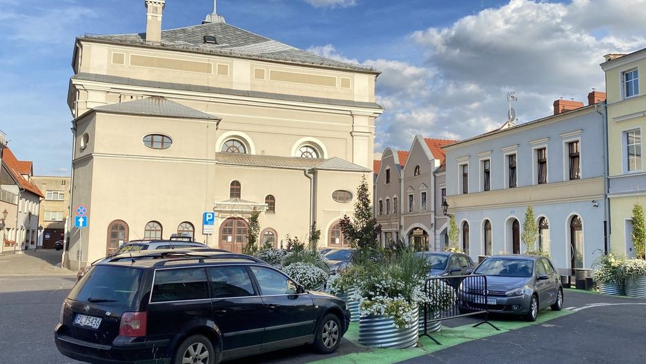 Plac Powstańców w Lesznie