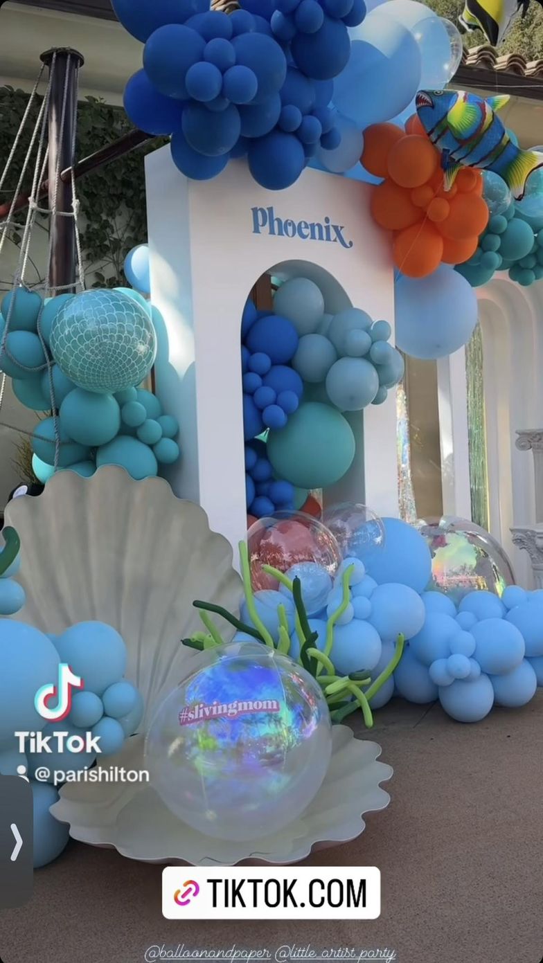 Huczne urodziny synka Paris Hilton