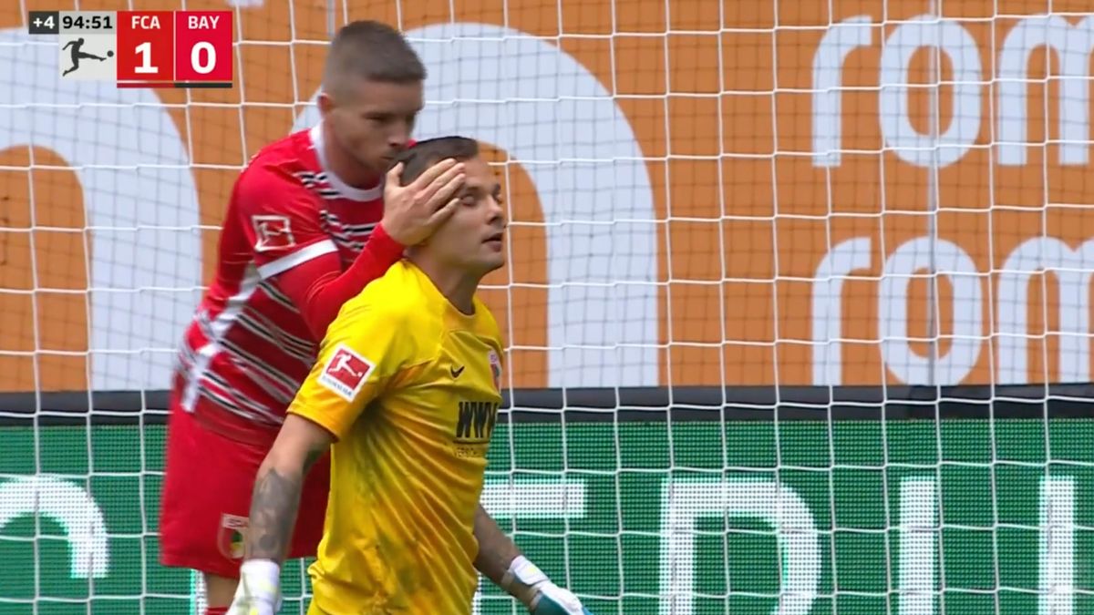 Materiały prasowe / Viaplay / Rafał Gikiewicz został bohaterem meczu Augsburg - Bayern Monachium.