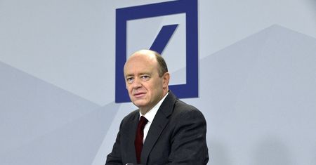 Prezes DB studzi emocje: Jesteśmy i pozostaniemy silnym bankiem