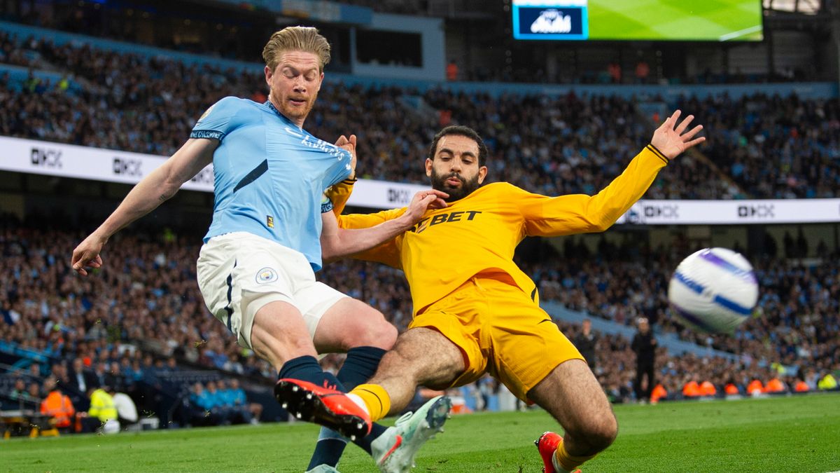 PAP/EPA / PETER POWELL / Na zdjęciu z lewej: Kevin De Bruyne