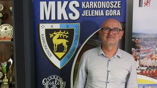 Dominik Nowak trenerem Karkonoszy Jelenia Góra. To on wprowadził legnicką Miedź do Ekstraklasy