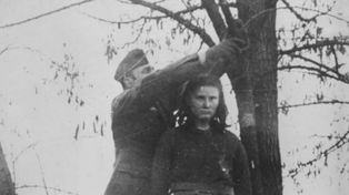 Młoda partyzantka. Naziści powiesili ją na oczach tłumu