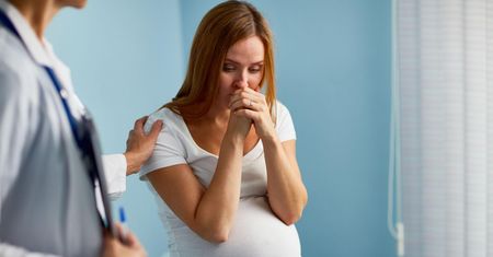 Postanowiła przerwać ciążę. Dziecko z rozszczepem kręgosłupa przeżyło aborcję
