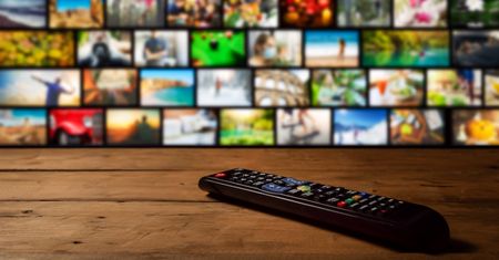 To odmieni sposób, w jaki oglądamy TV. Czym jest DVB-I?